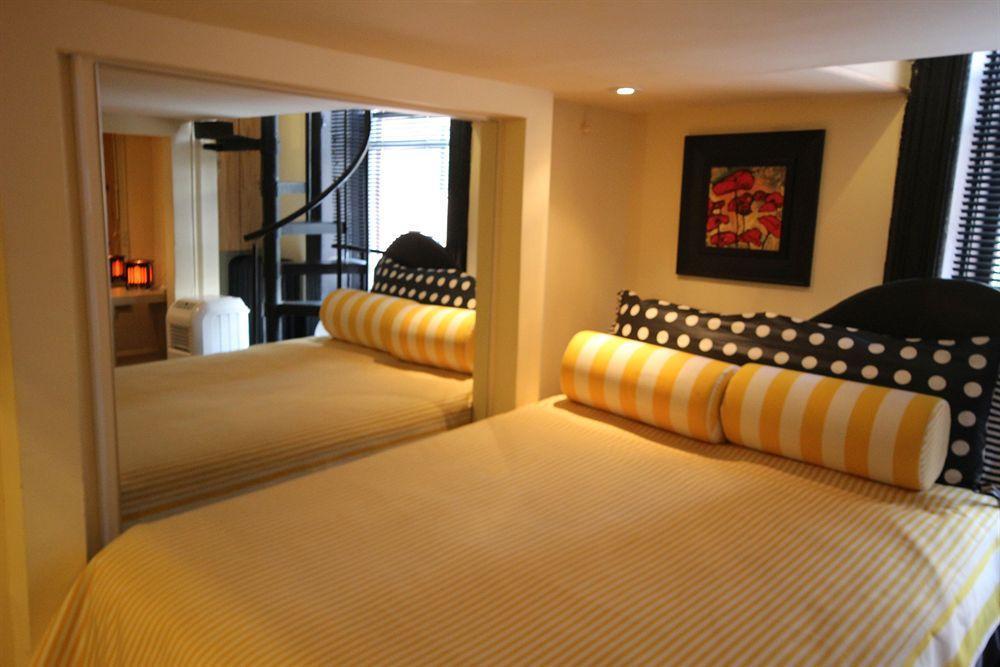 The International Cozy Inn นิวยอร์ก ภายนอก รูปภาพ