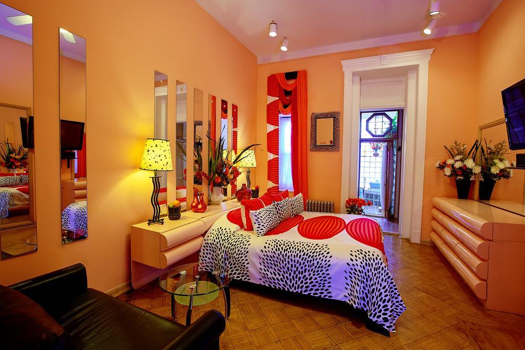 The International Cozy Inn นิวยอร์ก ภายนอก รูปภาพ