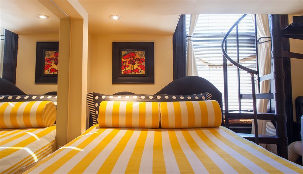 The International Cozy Inn นิวยอร์ก ภายนอก รูปภาพ